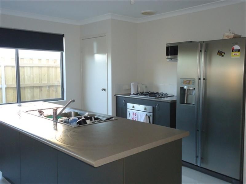 12 Solway Brace, Ellenbrook WA 6069