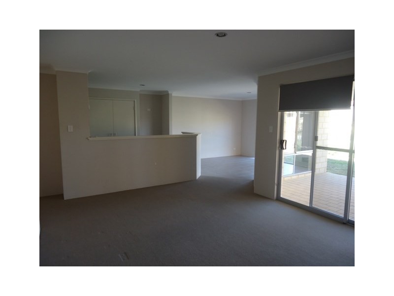 8b Oban Way, Ellenbrook WA 6069
