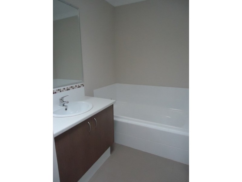 8b Oban Way, Ellenbrook WA 6069