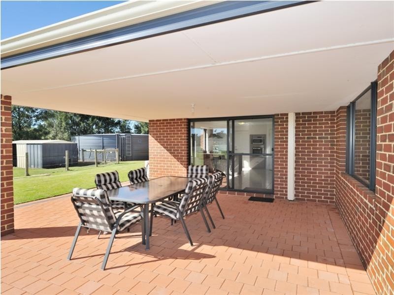 163 Payne Street, Muchea WA 6501