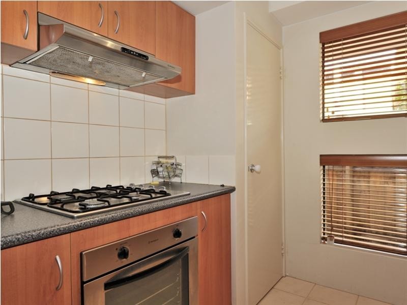 2/133 Coolamon Boulevard, Ellenbrook WA 6069