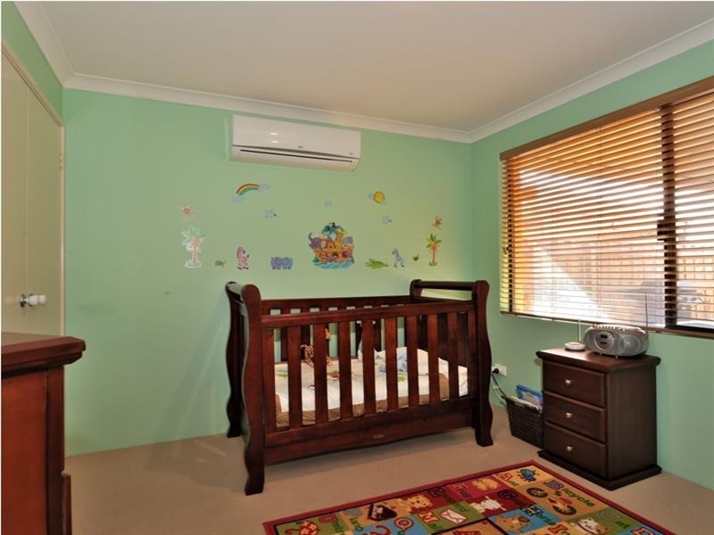 2/133 Coolamon Boulevard, Ellenbrook WA 6069