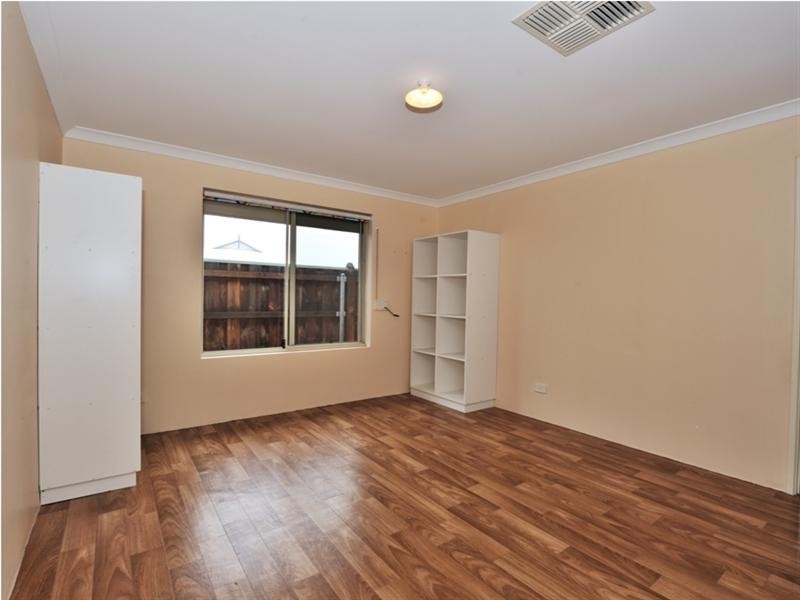 10 Clio Lane, Ellenbrook WA 6069