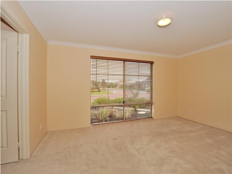10 Clio Lane, Ellenbrook WA 6069