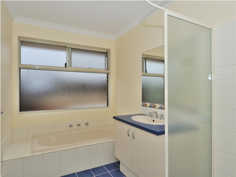 10 Clio Lane, Ellenbrook WA 6069