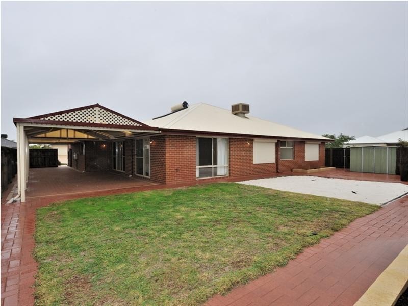 10 Clio Lane, Ellenbrook WA 6069