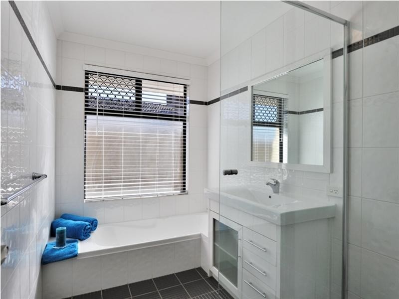 10 Blackwood Rise, Ellenbrook WA 6069