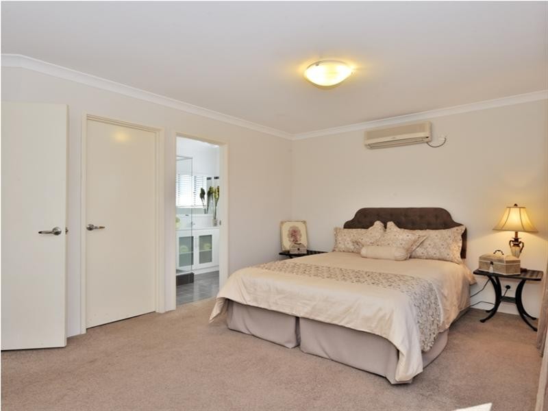 10 Blackwood Rise, Ellenbrook WA 6069