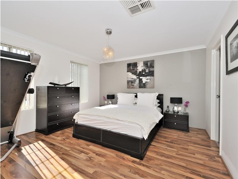 28 Elmina Avenue, Ellenbrook WA 6069