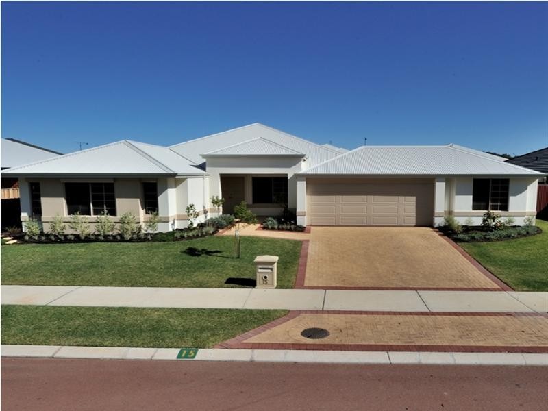 15 Tatton Way, The Vines WA 6069