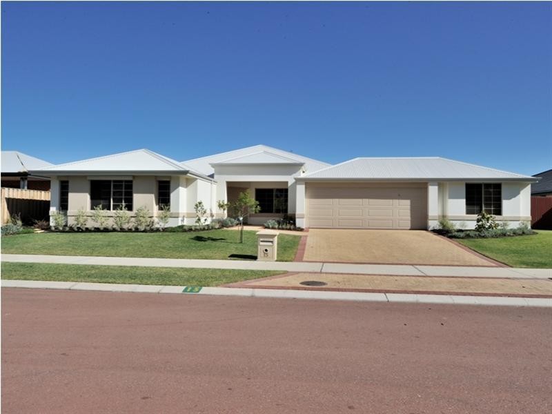 15 Tatton Way, The Vines WA 6069