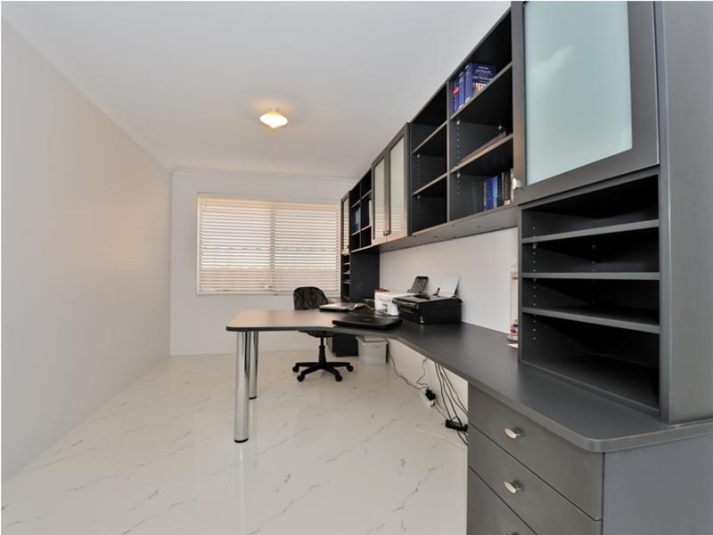 15 Tatton Way, The Vines WA 6069