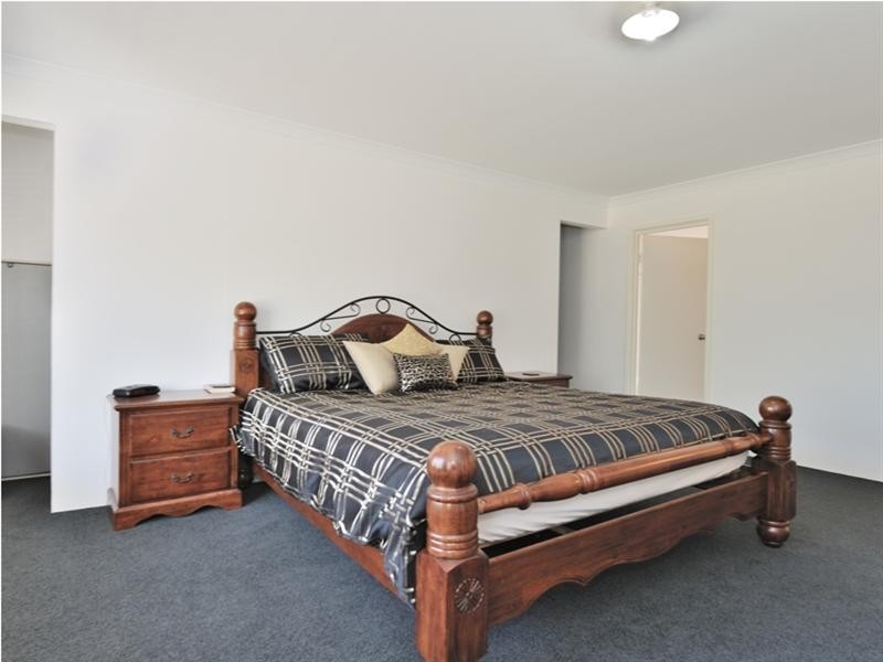 15 Tatton Way, The Vines WA 6069