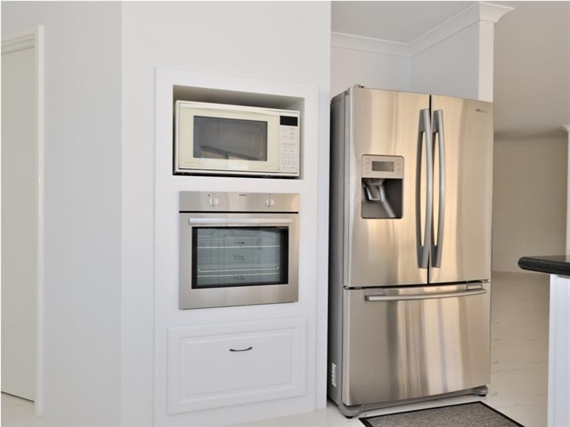 15 Tatton Way, The Vines WA 6069