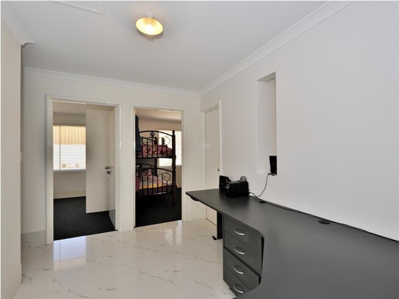 15 Tatton Way, The Vines WA 6069