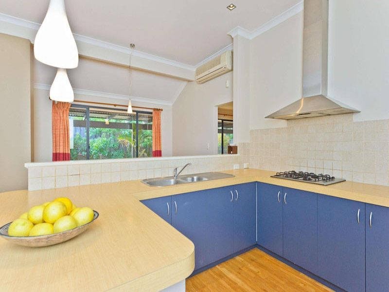 15 Karbar Pass, Ellenbrook WA 6069