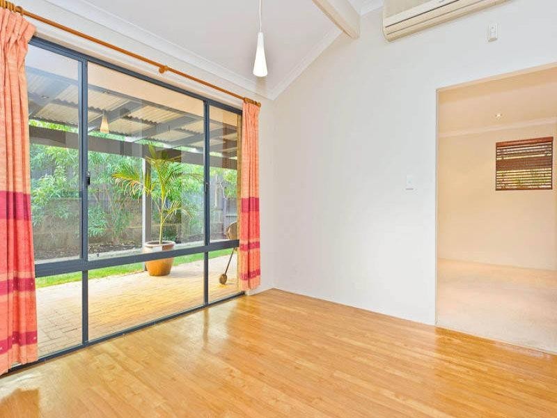 15 Karbar Pass, Ellenbrook WA 6069