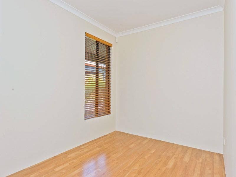 15 Karbar Pass, Ellenbrook WA 6069