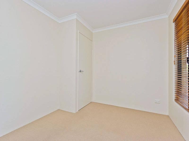 15 Karbar Pass, Ellenbrook WA 6069
