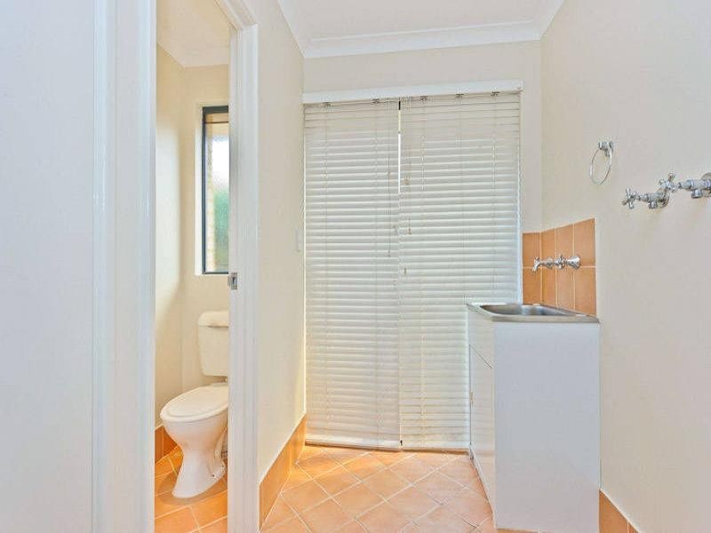 15 Karbar Pass, Ellenbrook WA 6069