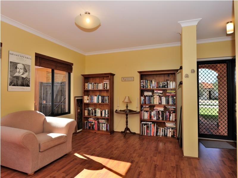 30 St Tropez Vista, Ellenbrook WA 6069