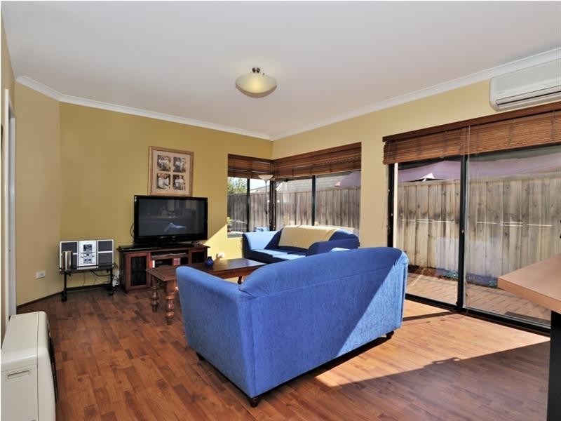 30 St Tropez Vista, Ellenbrook WA 6069