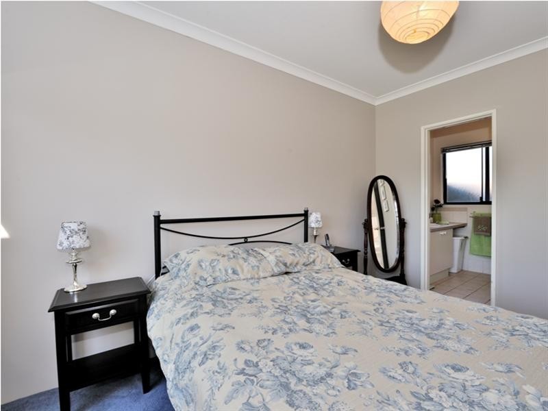 30 St Tropez Vista, Ellenbrook WA 6069