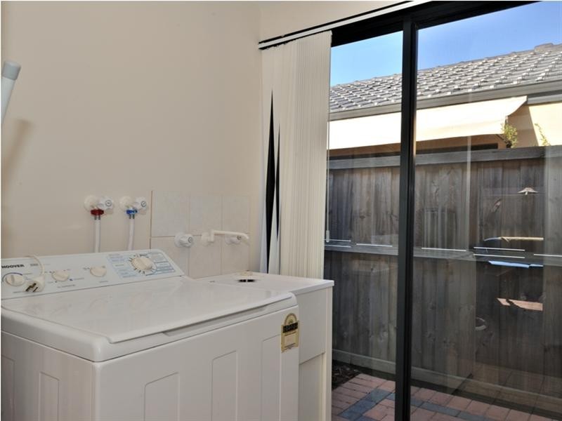 30 St Tropez Vista, Ellenbrook WA 6069