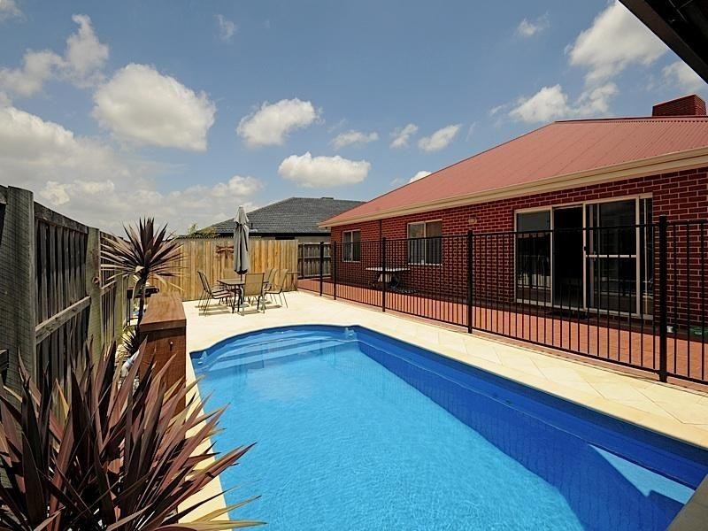 27 Fairview Heights, Ellenbrook WA 6069