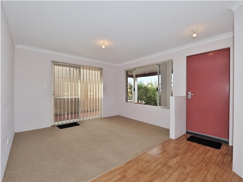 28 Larrawa Circle, Ellenbrook WA 6069