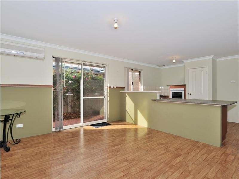 28 Larrawa Circle, Ellenbrook WA 6069