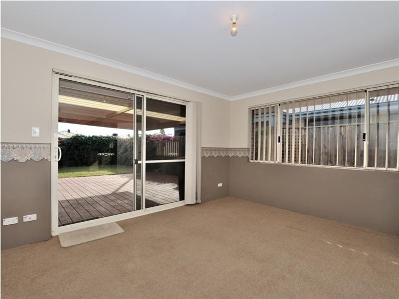 28 Larrawa Circle, Ellenbrook WA 6069