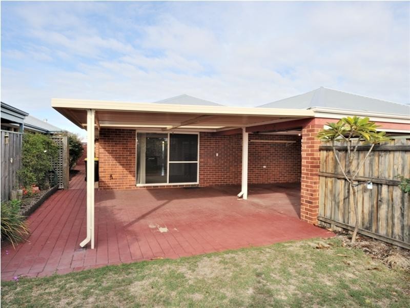 28 Larrawa Circle, Ellenbrook WA 6069