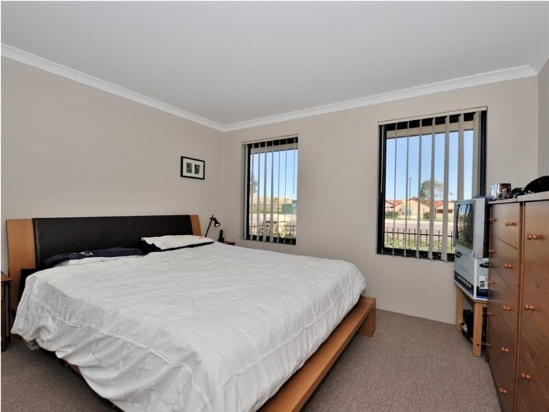 82 Westgrove Drive, Ellenbrook WA 6069