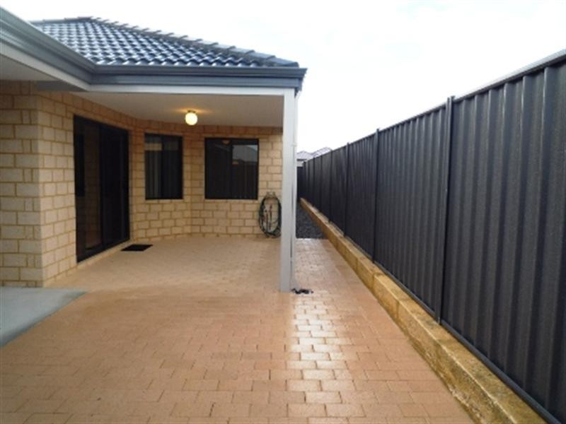 19 Sessilis, Banksia Grove WA 6031