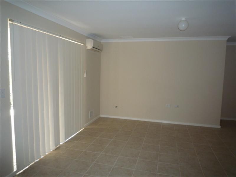 75 Halpin Circle, Ellenbrook WA 6069