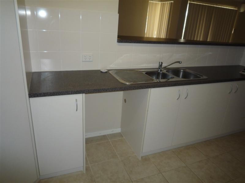 75 Halpin Circle, Ellenbrook WA 6069