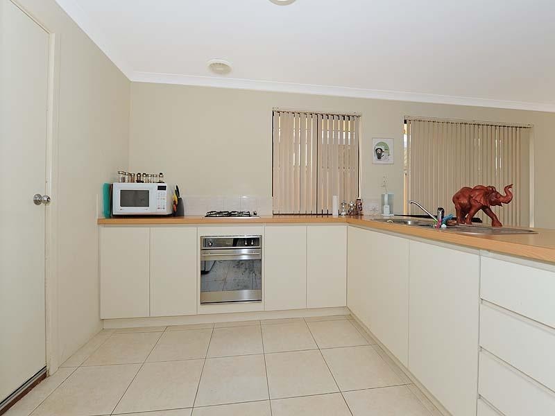 72 Granesse Drive, Ellenbrook WA 6069