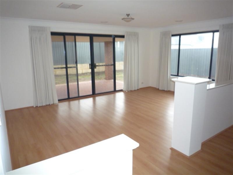 5 Hirani Link, Aveley WA 6069