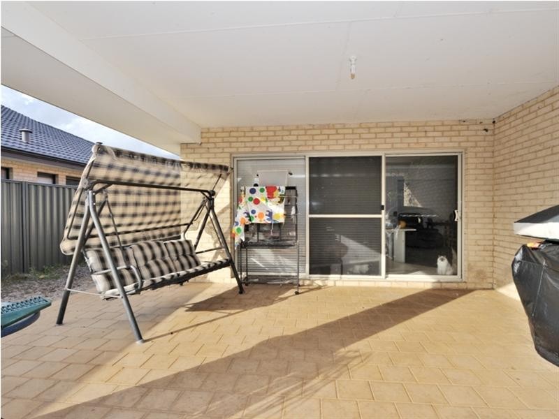 3 Tondoon Bend, Aveley WA 6069