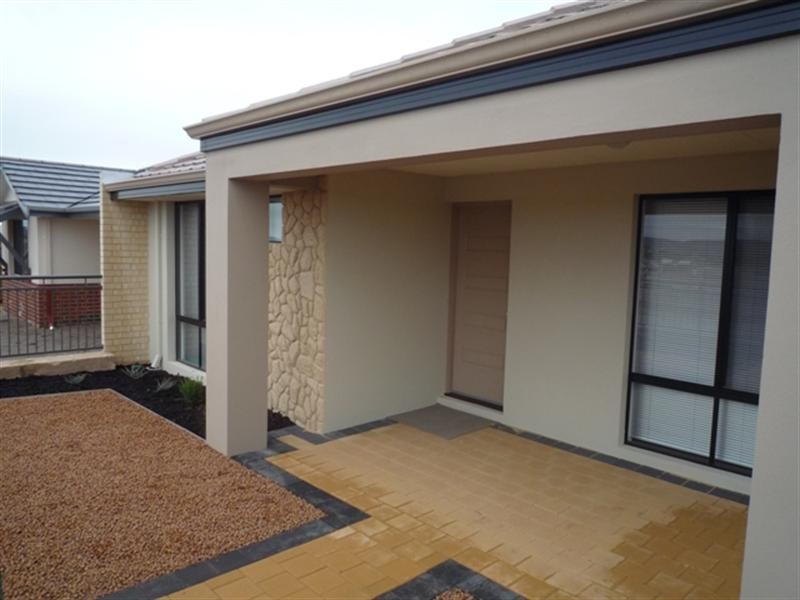 67 Banrock Drive, Ellenbrook WA 6069