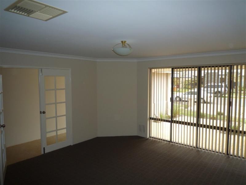 5 Gleeson Entrance, Aveley WA 6069