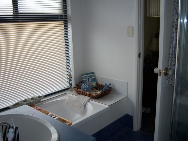 40 Granesse Drive, Ellenbrook WA 6069