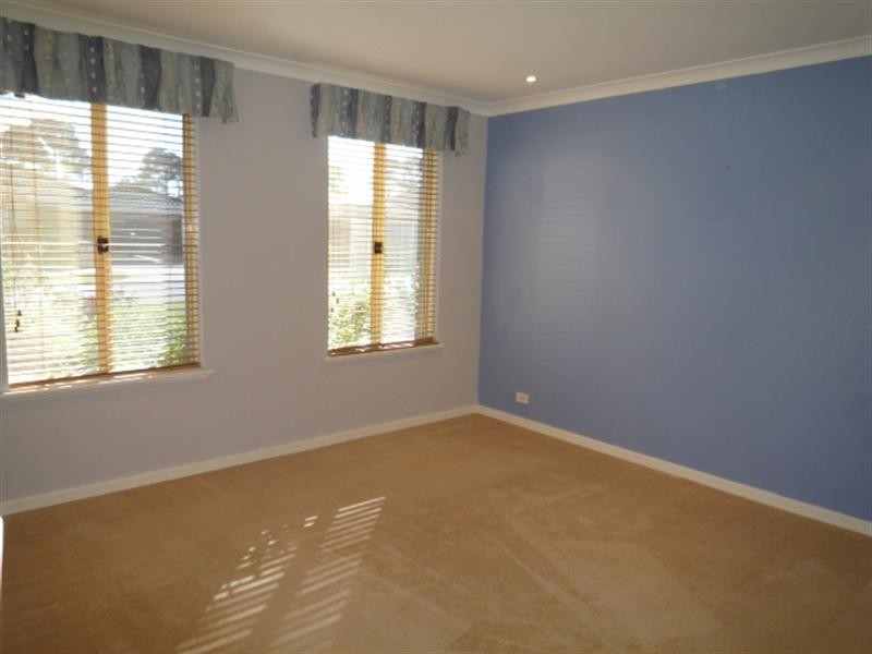 36 San Lorenzo Boulevard, Ellenbrook WA 6069