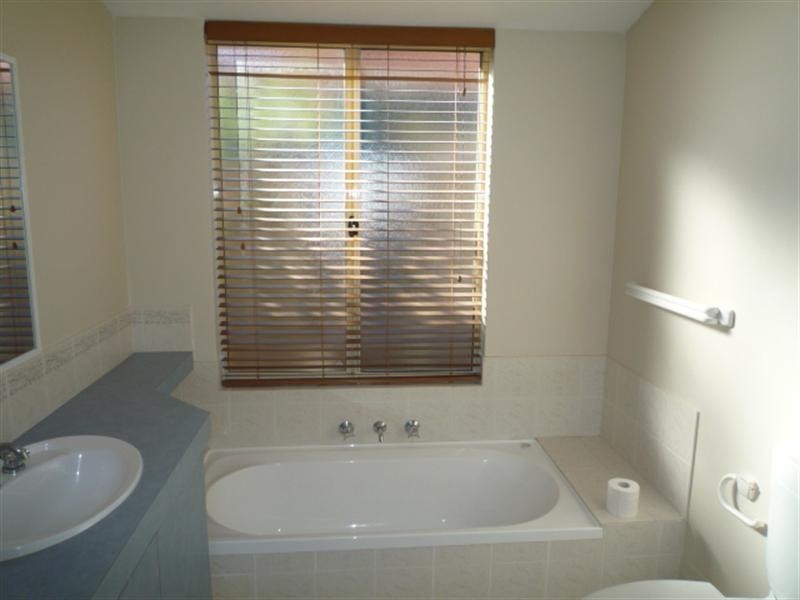 36 San Lorenzo Boulevard, Ellenbrook WA 6069