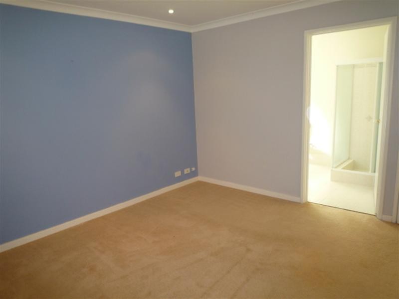 36 San Lorenzo Boulevard, Ellenbrook WA 6069