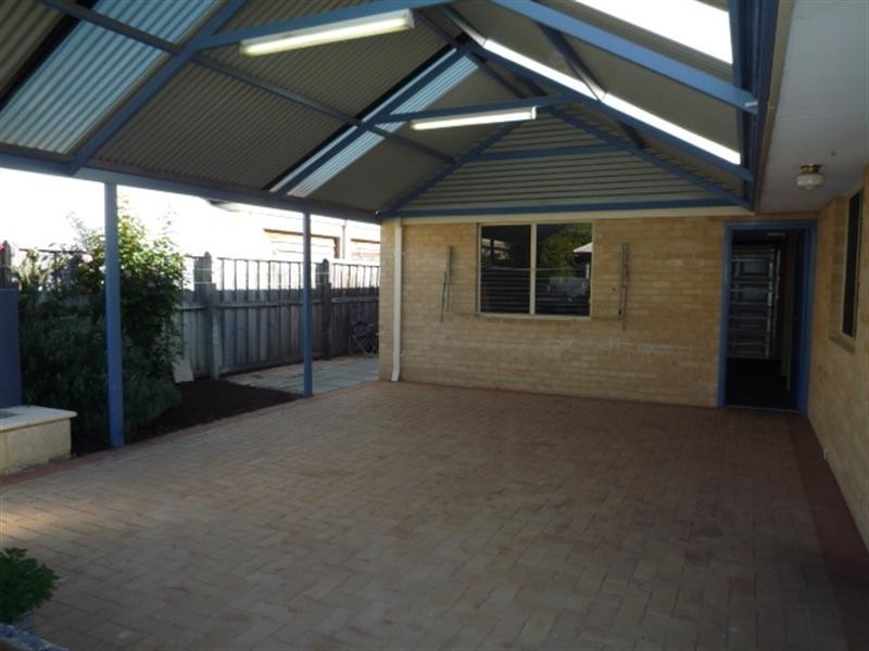 36 San Lorenzo Boulevard, Ellenbrook WA 6069