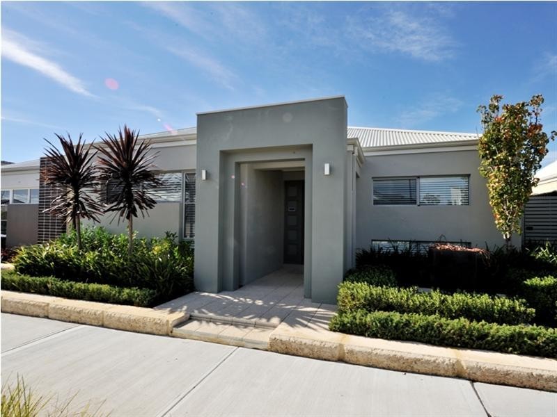 14 Wesley Way, Aveley WA 6069