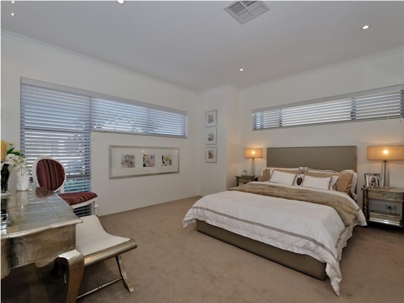 14 Wesley Way, Aveley WA 6069