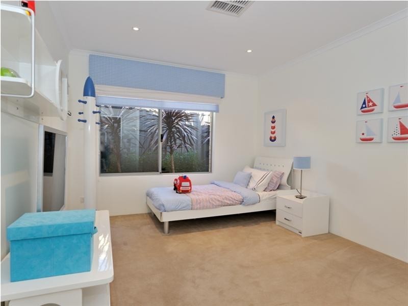 14 Wesley Way, Aveley WA 6069